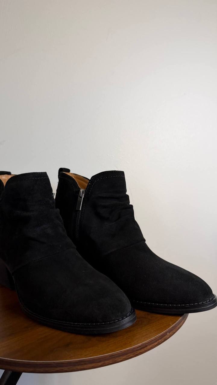 Earth Chandy Booties 10M Black Suede Ruched Almond Toe Block Heel NIB msrp$169