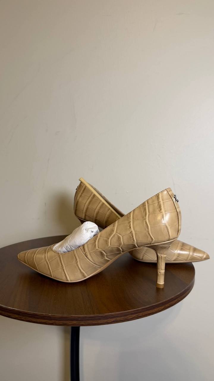 Lauren Ralph Lauren Lanette Pointed Toe Pumps Brown 5.5B New With Box $155