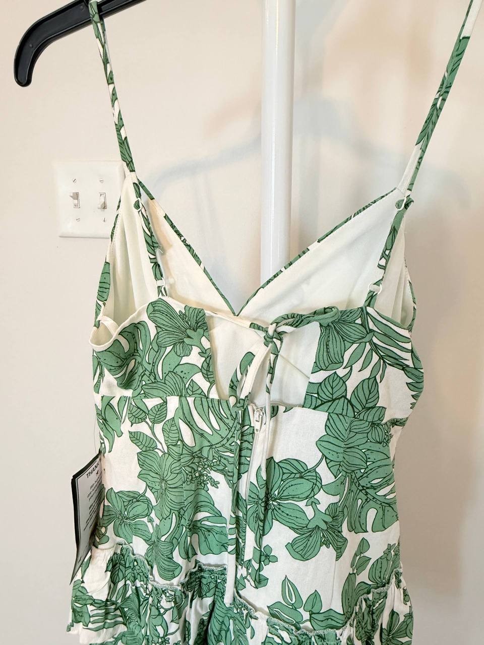City Studio Tropical Floral Tiered Mini Dress – Size S – NWOT – $34
