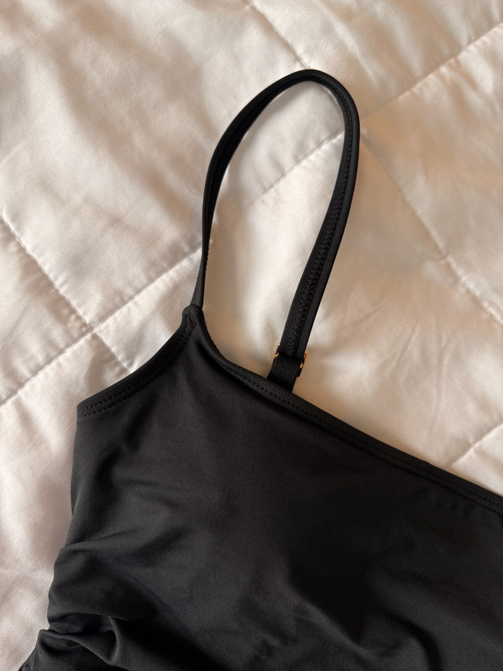 La Blanca Women's One Piece Swimsuit Island Goddess Shirred Side XS Black