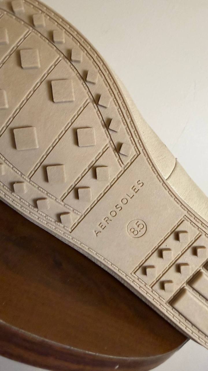 Aerosoles Women’s Loafers 8.5W Beige Faux Nubuck – New in Box MSRP $89