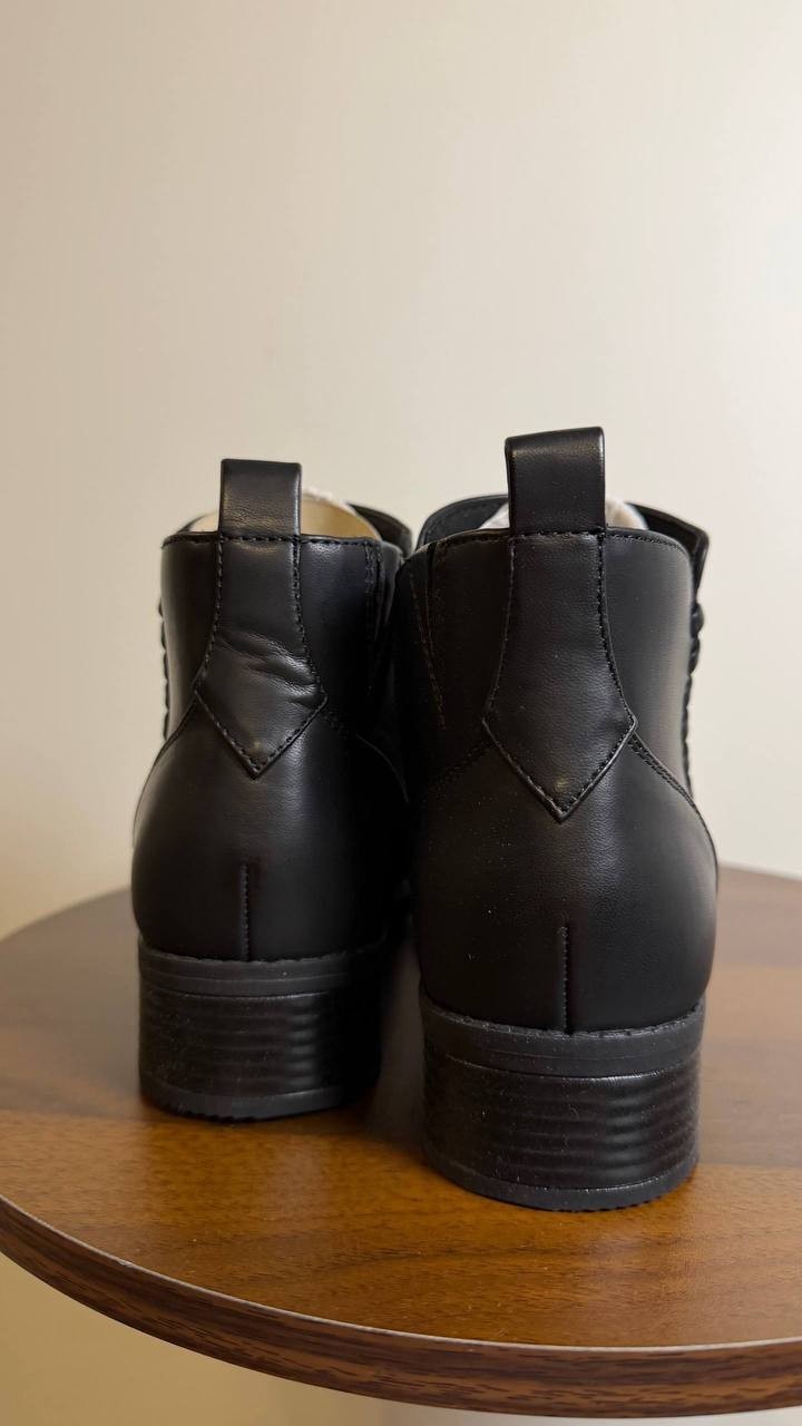 Easy Spirit Lorand Booties 6.5M Black Faux Leather Almond Toe New In Box msrp$99
