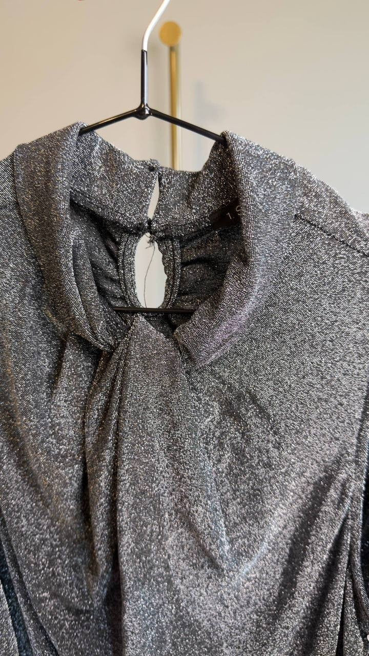 1.STATE Metallic Pleated Sleeveless Top Rich Black XL NWT $59