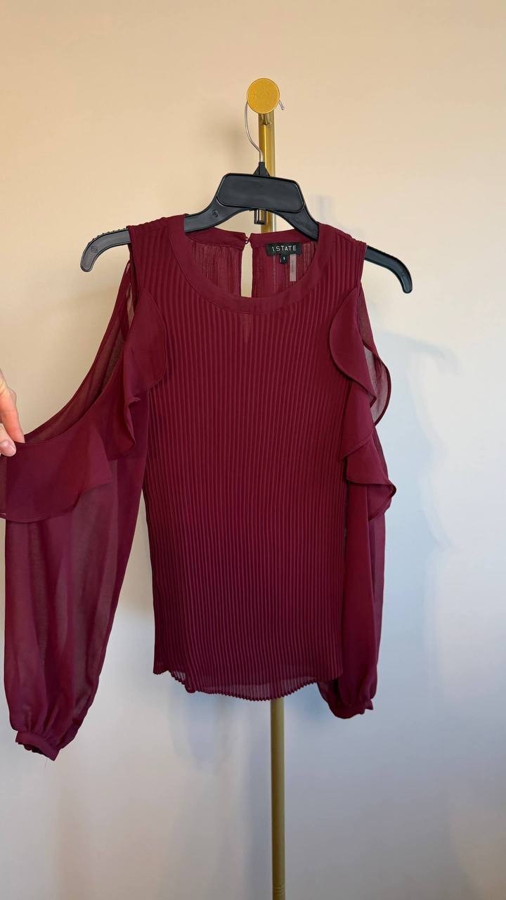 1.STATE Cold‑Shoulder Cuffed Turtleneck Sweater Windsor Wine S NWOT $79