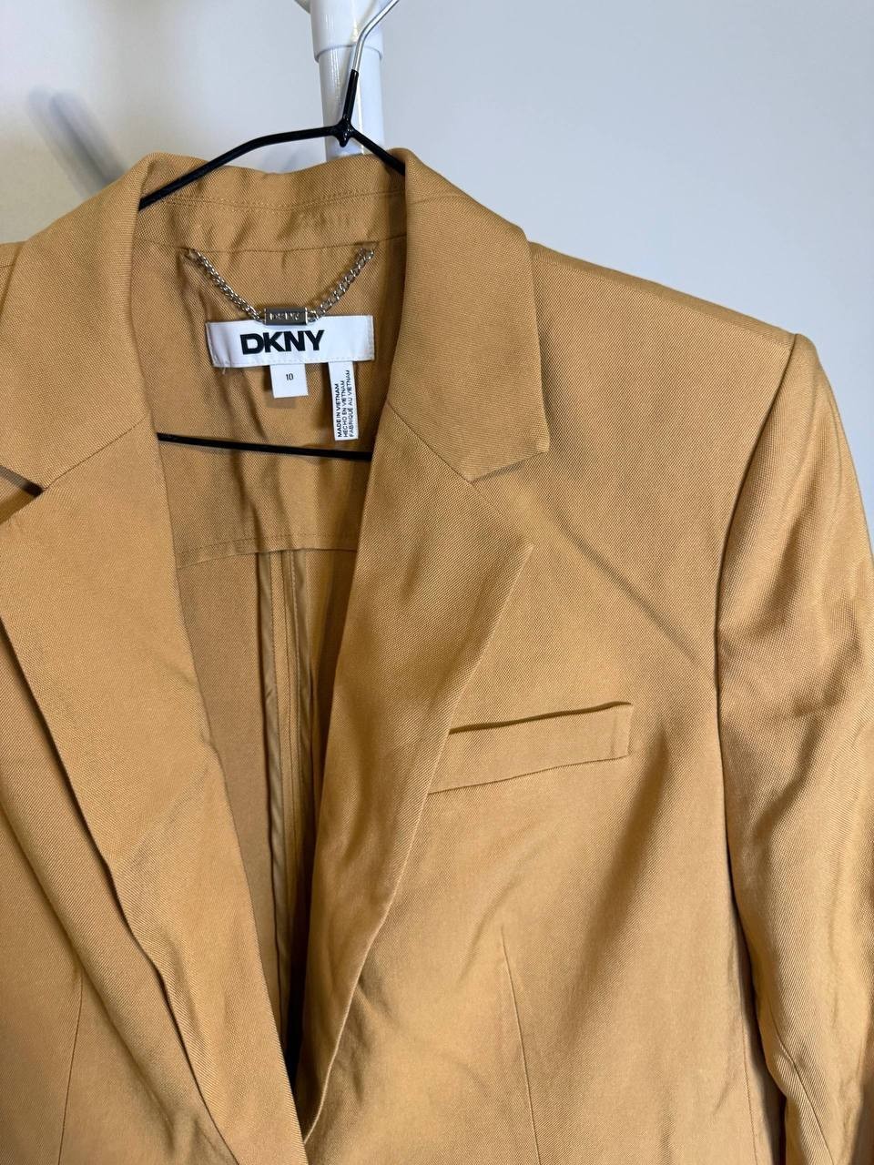 DKNY Notched‑Collar One‑Button Blazer – 10 – NWT – $159