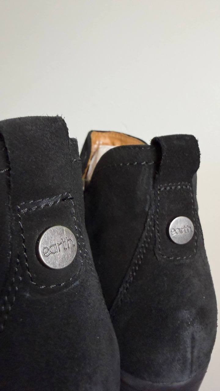 Earth Chandy Booties 10M Black Suede Ruched Almond Toe Block Heel NIB msrp$169