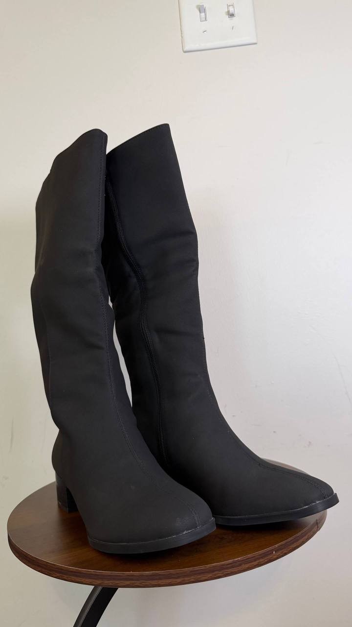 Journee Collection Women’s Devri Knee High Boots Black 8M, MSRP 122$ NWB