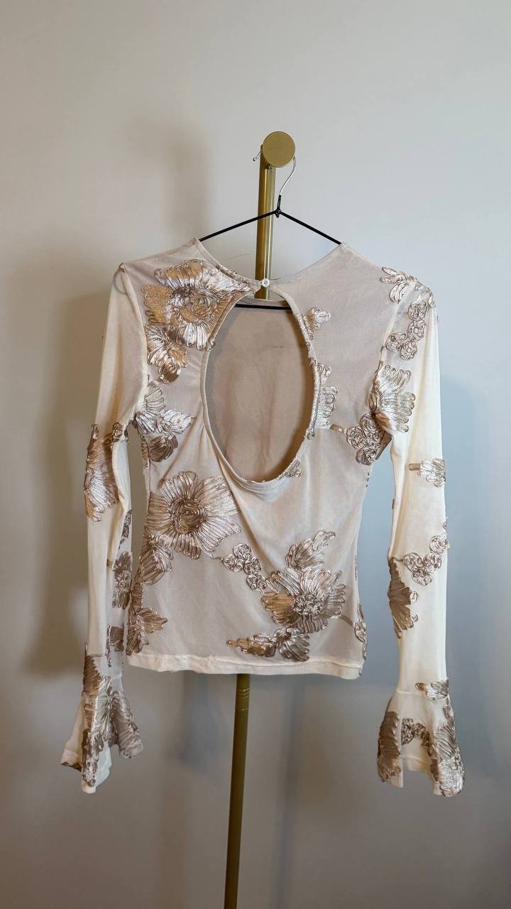 Chicways Short Sleeve Textured Beige Top Minimalist Pullover Size S Preowned $56