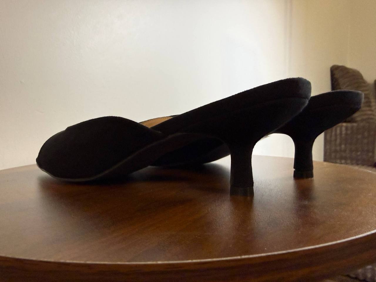 Journee Collection “Larna” Open‑Toe Wedge Sandals–Size 7.5 W–BlackFaux Suede–NIB