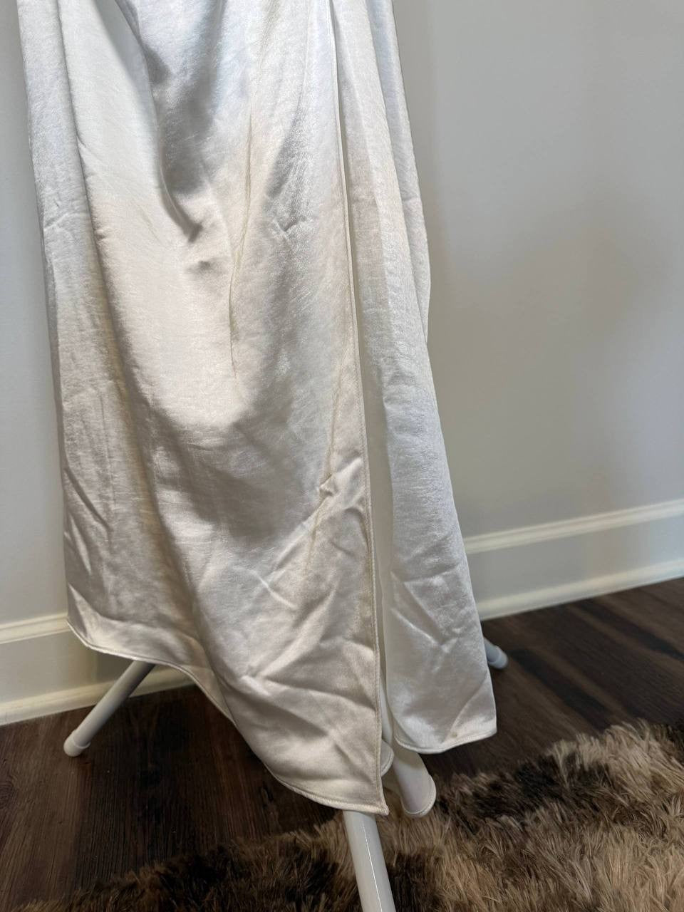 ivy + Blu Mock‑Neck Jersey Sheath Dress – White– 14 – NWT,