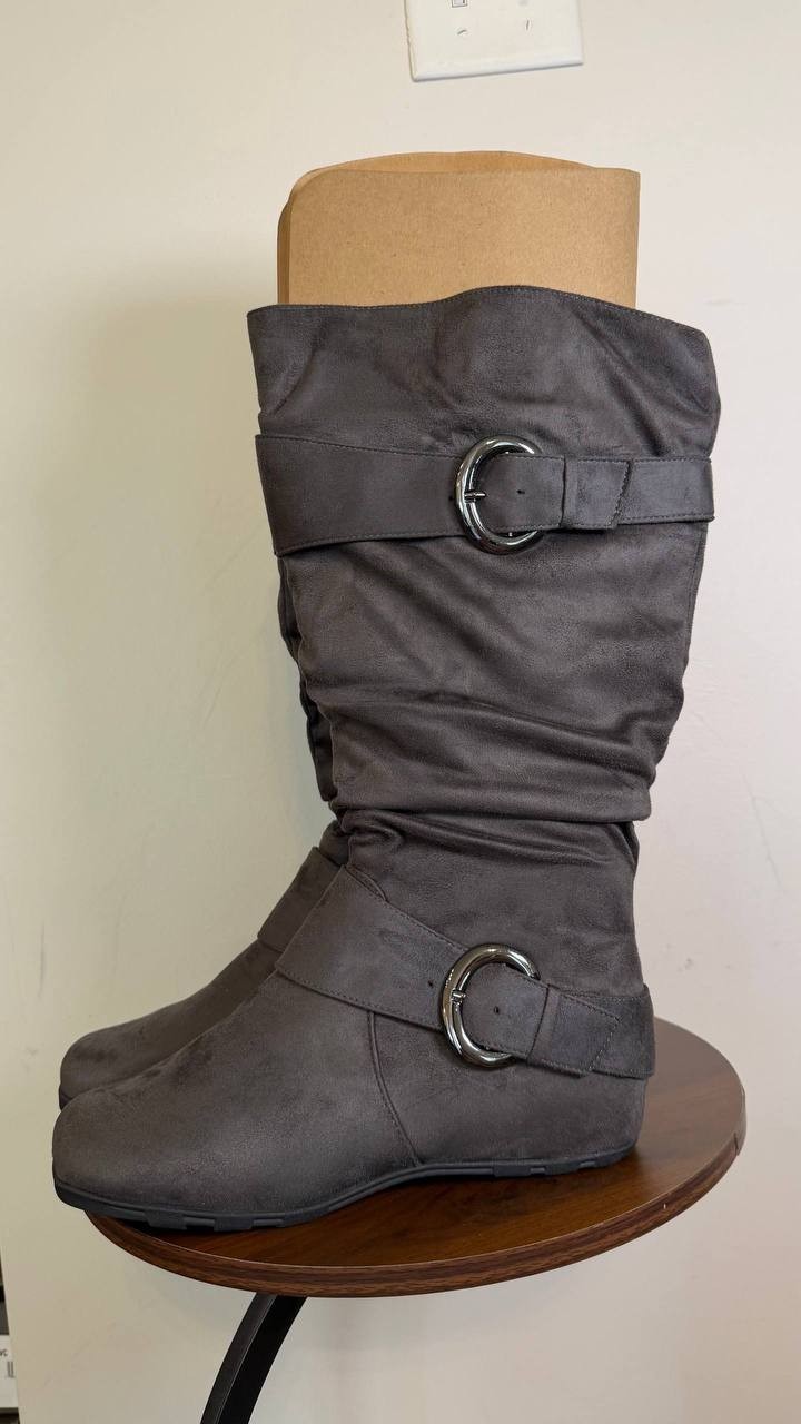 Journee Collection Women’s Jester Wide Calf Boots Grey 10 MSRP $114.99 NWB
