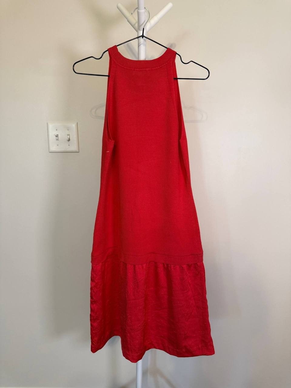 DKNY Red Sleeveless Short Dress – Crew Neck – Size M – NWT