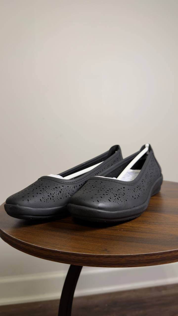 Easy  Spirit  Ballet  Flats  Black  5M  New  $69