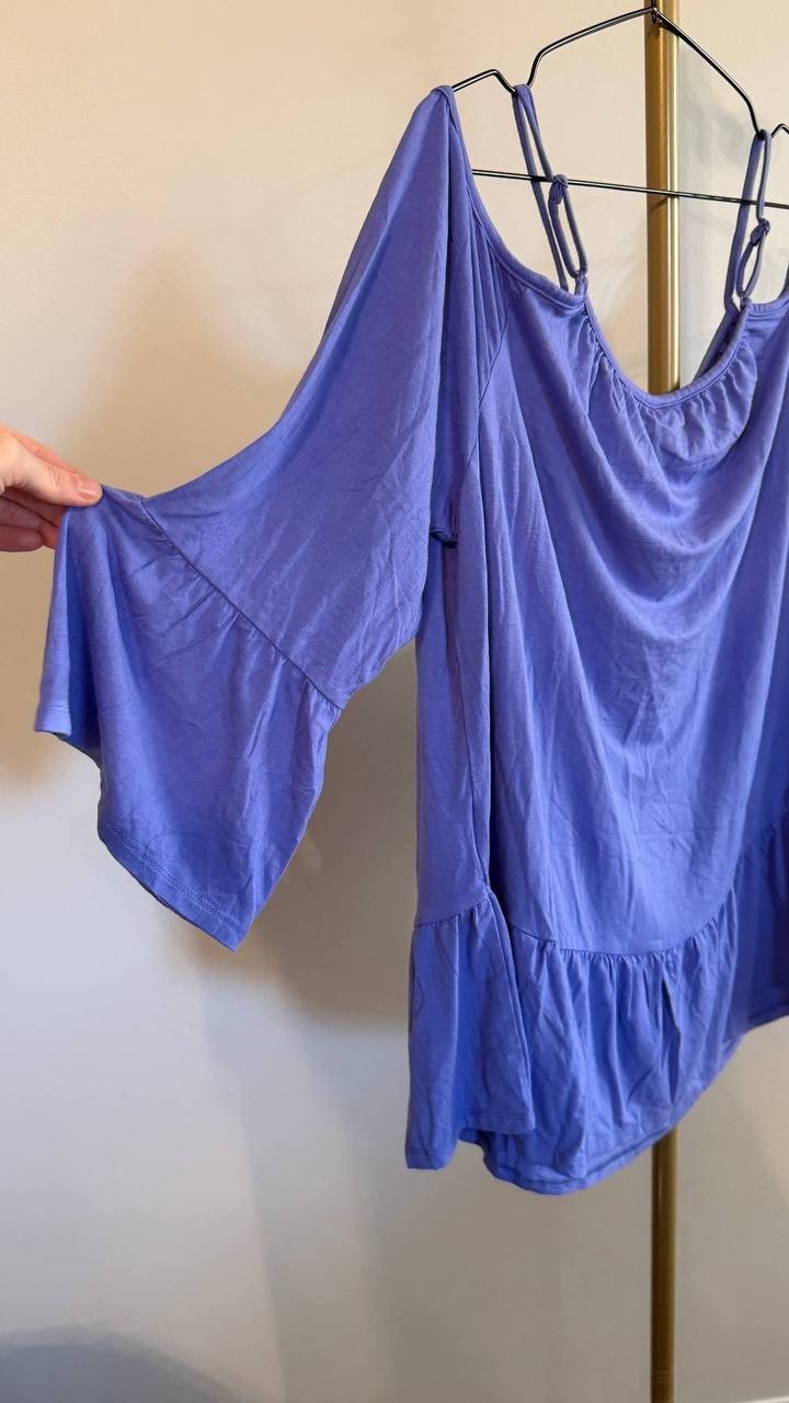White Mark Women’s Cold Shoulder Ruffle Sleeve Top Purple 1XL $52 NWT