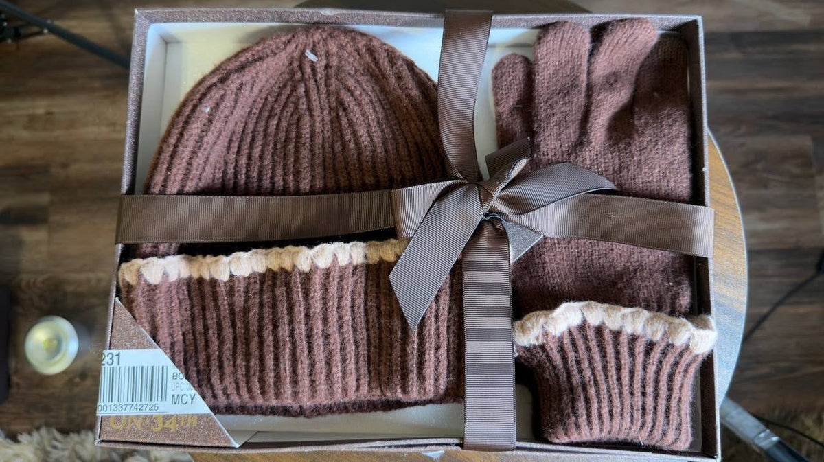 On  34th  Ribbed  Beanie  &  Gloves  Boxed  Set  Brown  One  Size  NWT  $68 