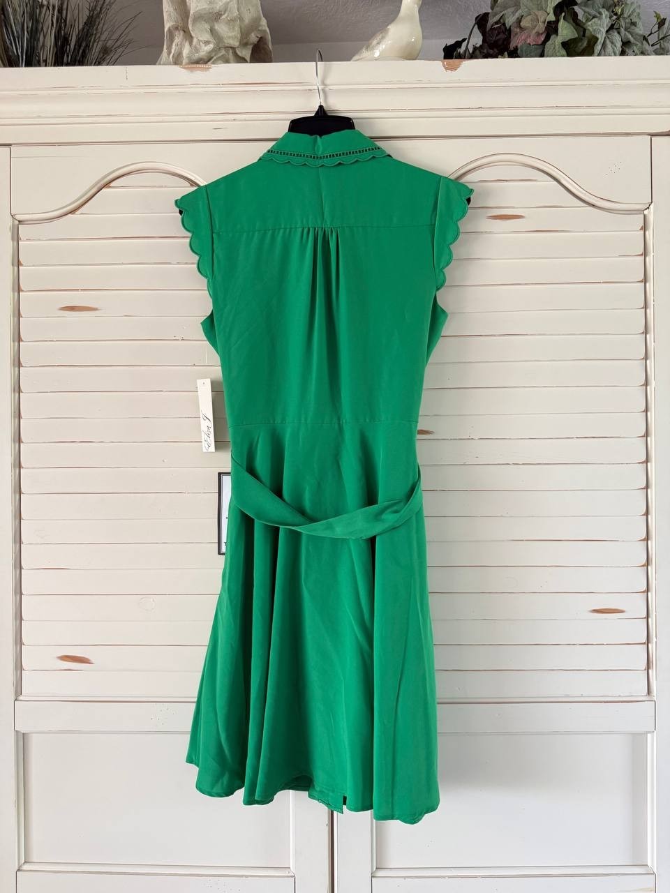 Eliza J Green Shirtdress Size 4 Scallop Detail Cap Sleeve Belted Fit NWT