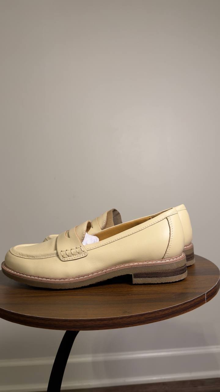 Earth  Javas  Slip‑On  Penny  Loafers  Ivory  7.5M  New  $115