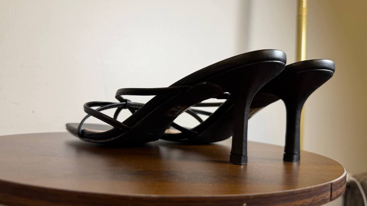 DV Dolce Vita Black Strappy Dress Sandals Size 9.5 New in Box $65