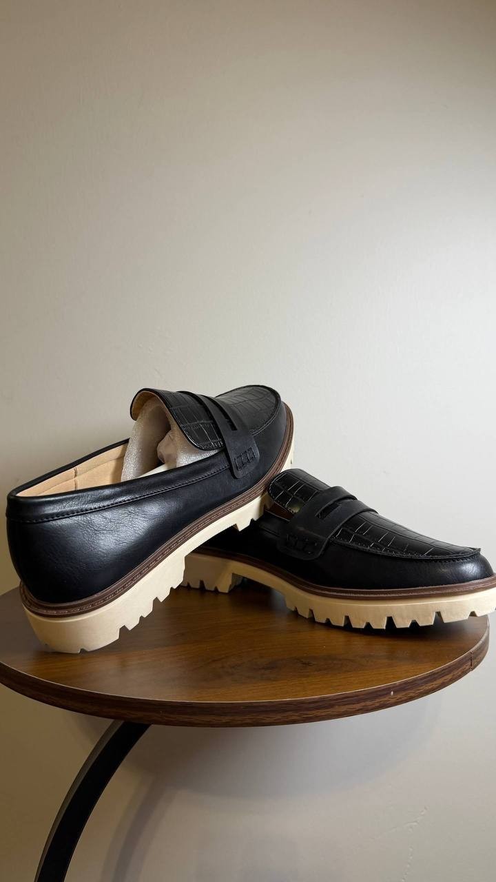 Journee Kenly Loafers 8.5 Black Lug Sole Slip‑On Croc Accent NIB msrp$85.99