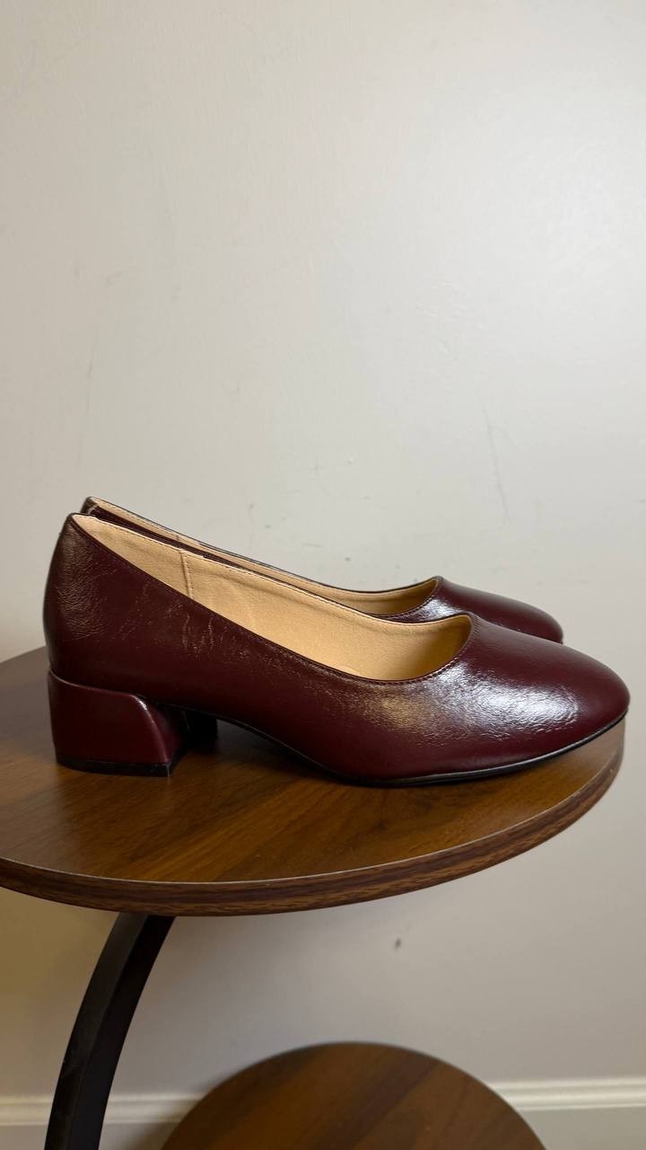 Journee SAAR II Low Pump Heels Oxblood 7.5WD Vegan Leather MSRP $79.99 NWB