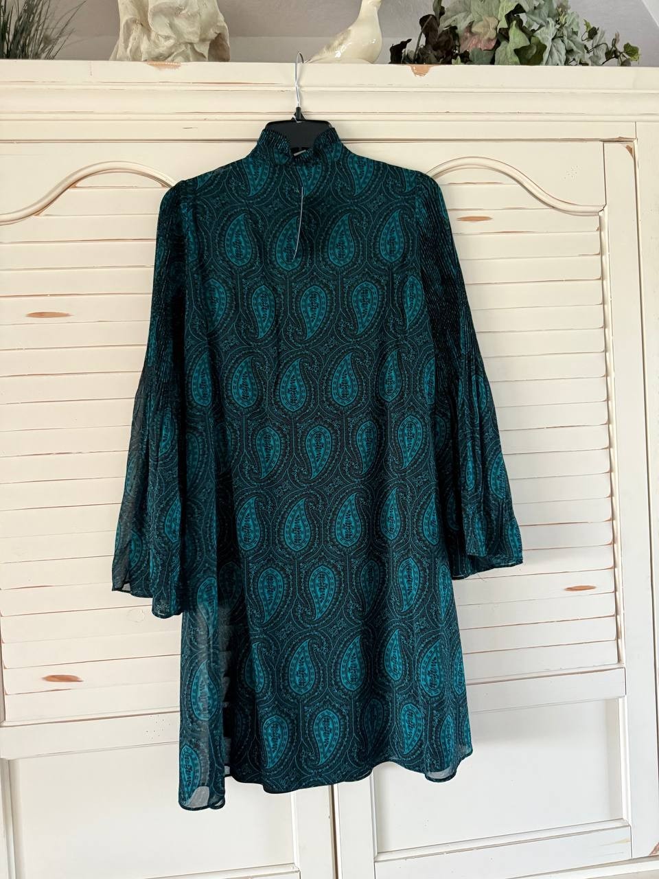 Tommy Hilfiger Dress 2 Green Ruffled Keyhole Neck Chiffon Shift Long Sleeve NWT