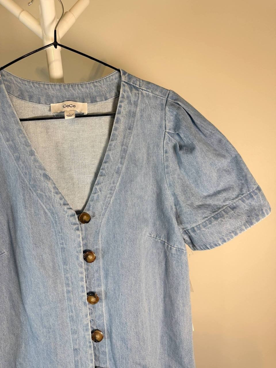 CeCe Button‑Front Denim Dress – Light Wash – Size L – 100% Cotton – NWT–MSRP$119