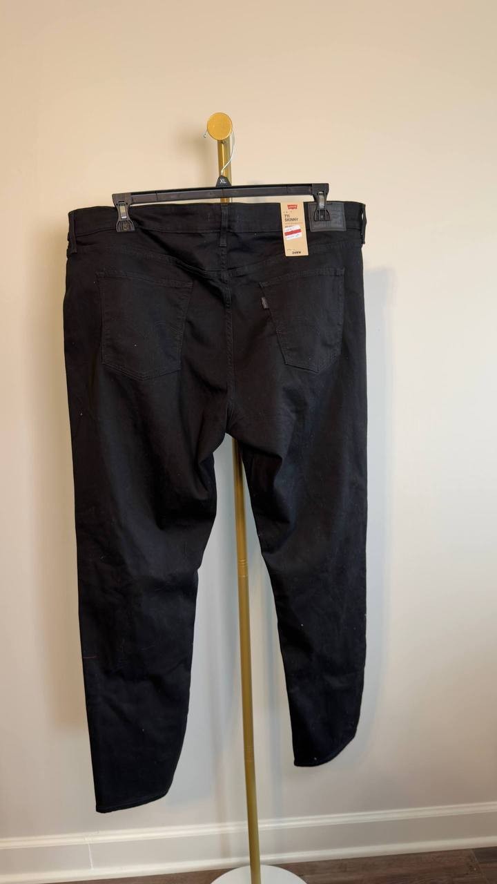Levi’s 711 Skinny Women’s Jeans Black 24W NWT $69.50