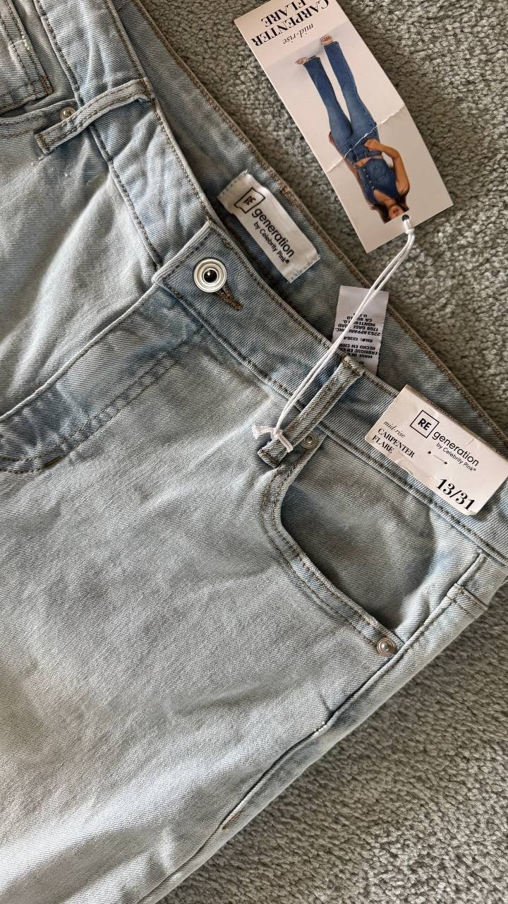 Celebrity Pink RE Generation NWT Carpenter Flare Jeans Light Wash 13/31