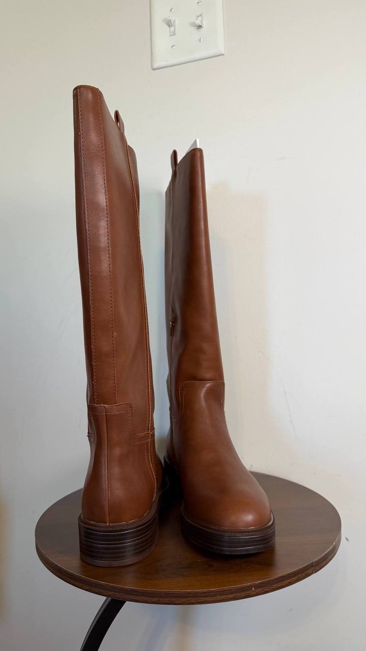 DV Dolce Vita Jernie Wide Calf Tall Riding Boots Tan Smooth 10M Man‑Made $99 NWB