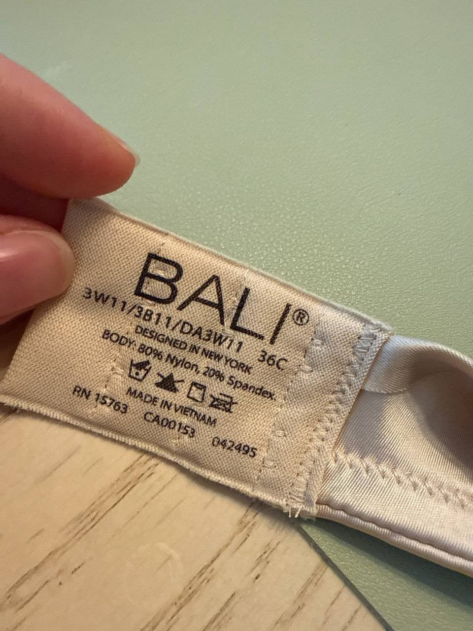 Bali Women’s Satin Tracings Minimizer Bra 36C Beige Nude Comfort Revolution