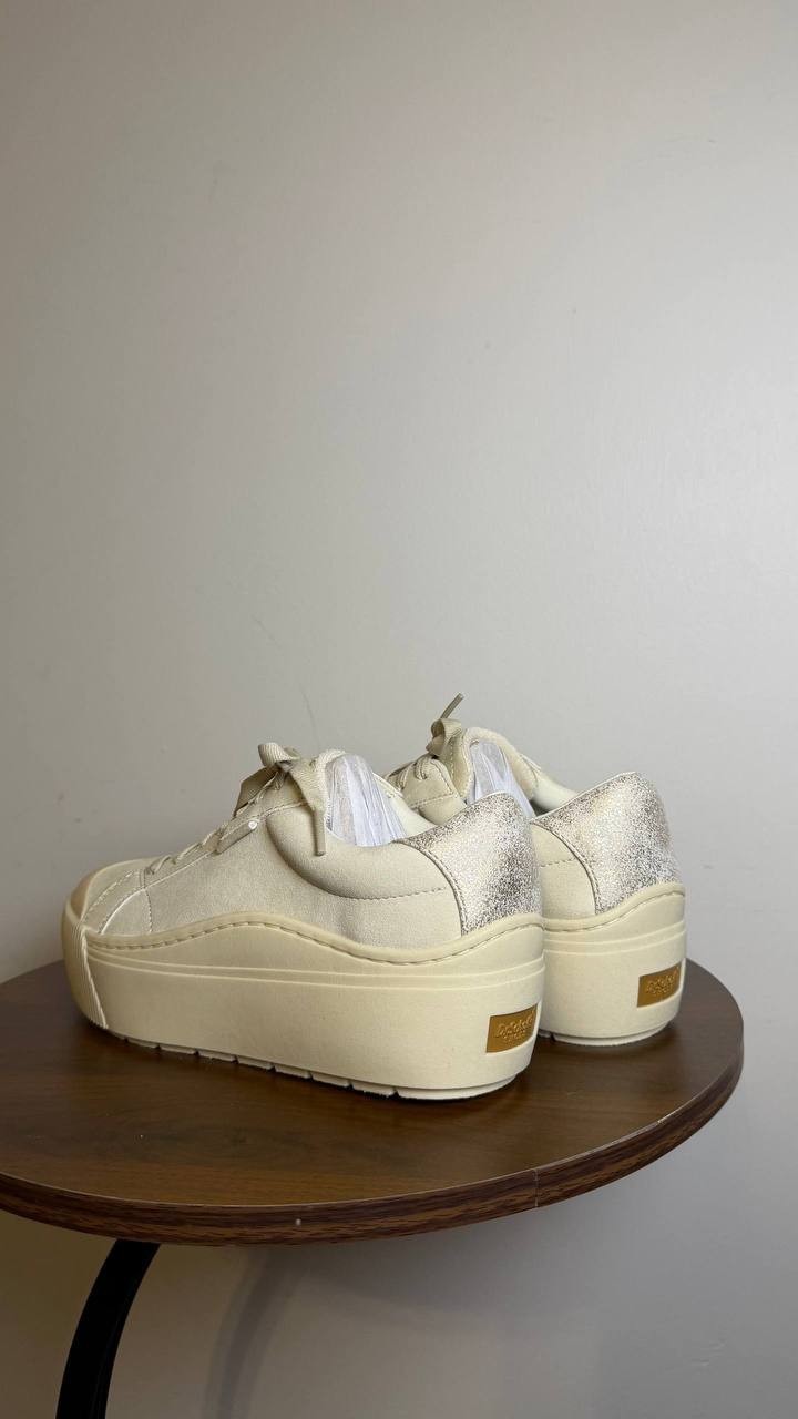 Dr. Scholl’s White/Oyster Sneakers 6.5M New in Box MSRP $110