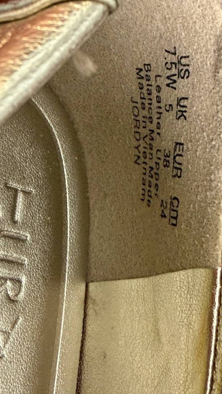 Naturalizer Jordyn Loafer Champagne 7.5W Leather Comfort Slip‑On $125 NWOB