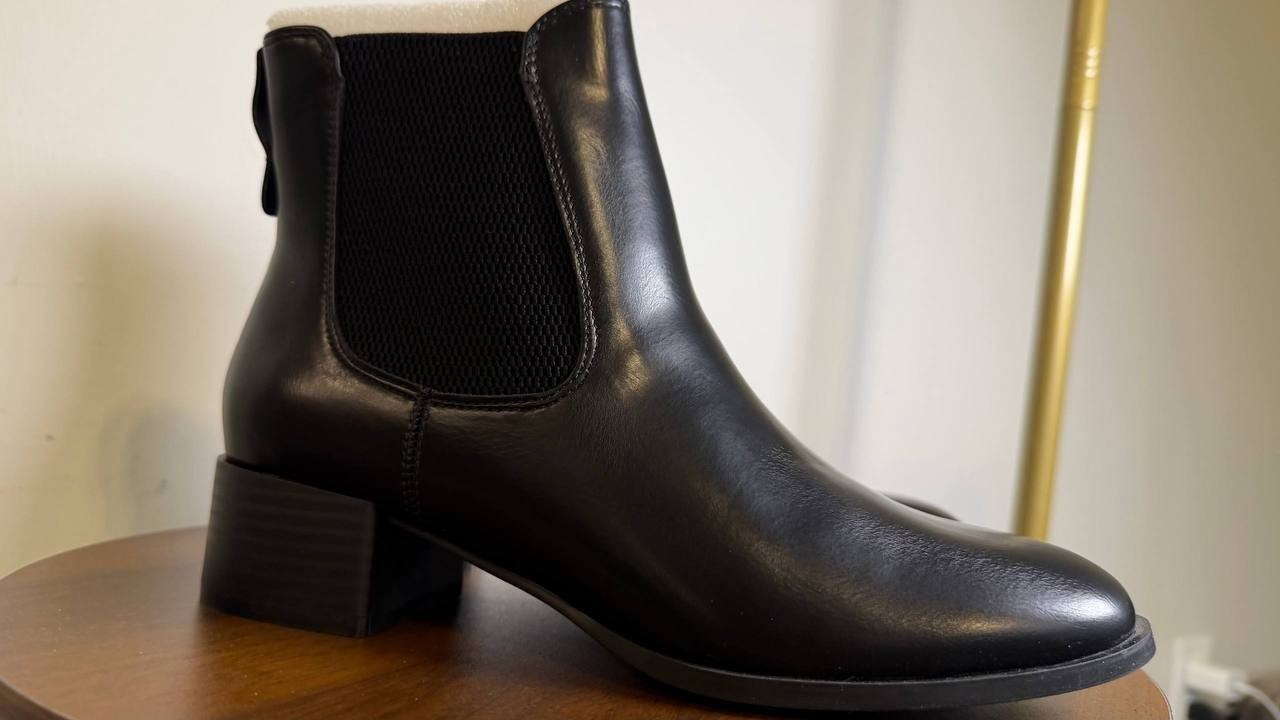 Journee Collection Chayse Bootie Black Women’s 8M Vegan Chelsea Pull‑On NWB $108