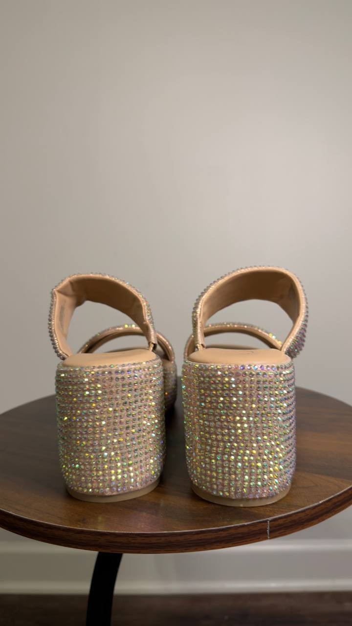 Wild  Pair  Wedge  Sandals  Bling  8.5M  New  $79.50