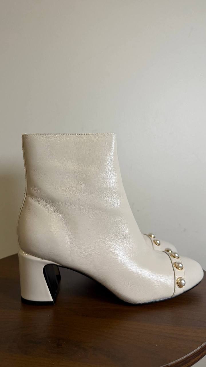 Karl Lagerfeld White Leather Heeled Booties 6M New in Box $199