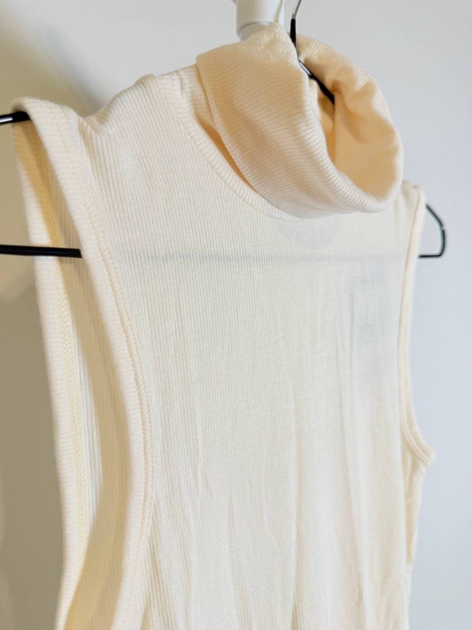 ATM Anthony Thomas Melillo Rib Sleeveless Turtleneck Top – Irish Cream – Size XS