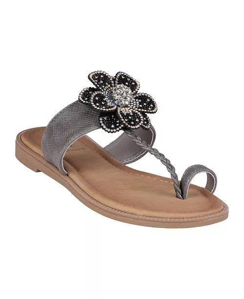 GC Shoes Blossom Flower Toe Ring Flat Sandals Silver 6.5 NWB $55