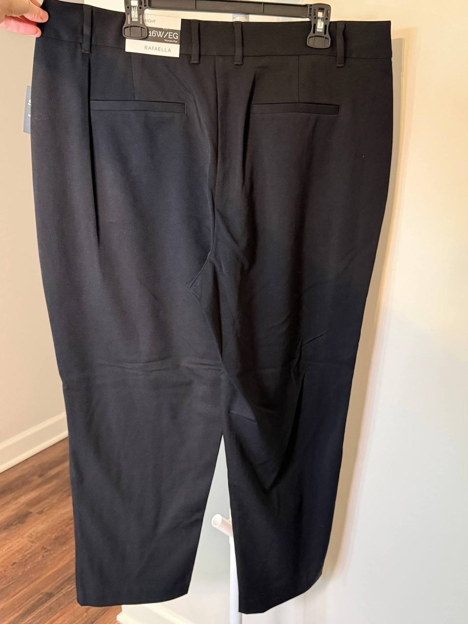Rafaella Classic Fit Clean Straight‑Leg Ankle Pant – Size 16W – NWT – $89