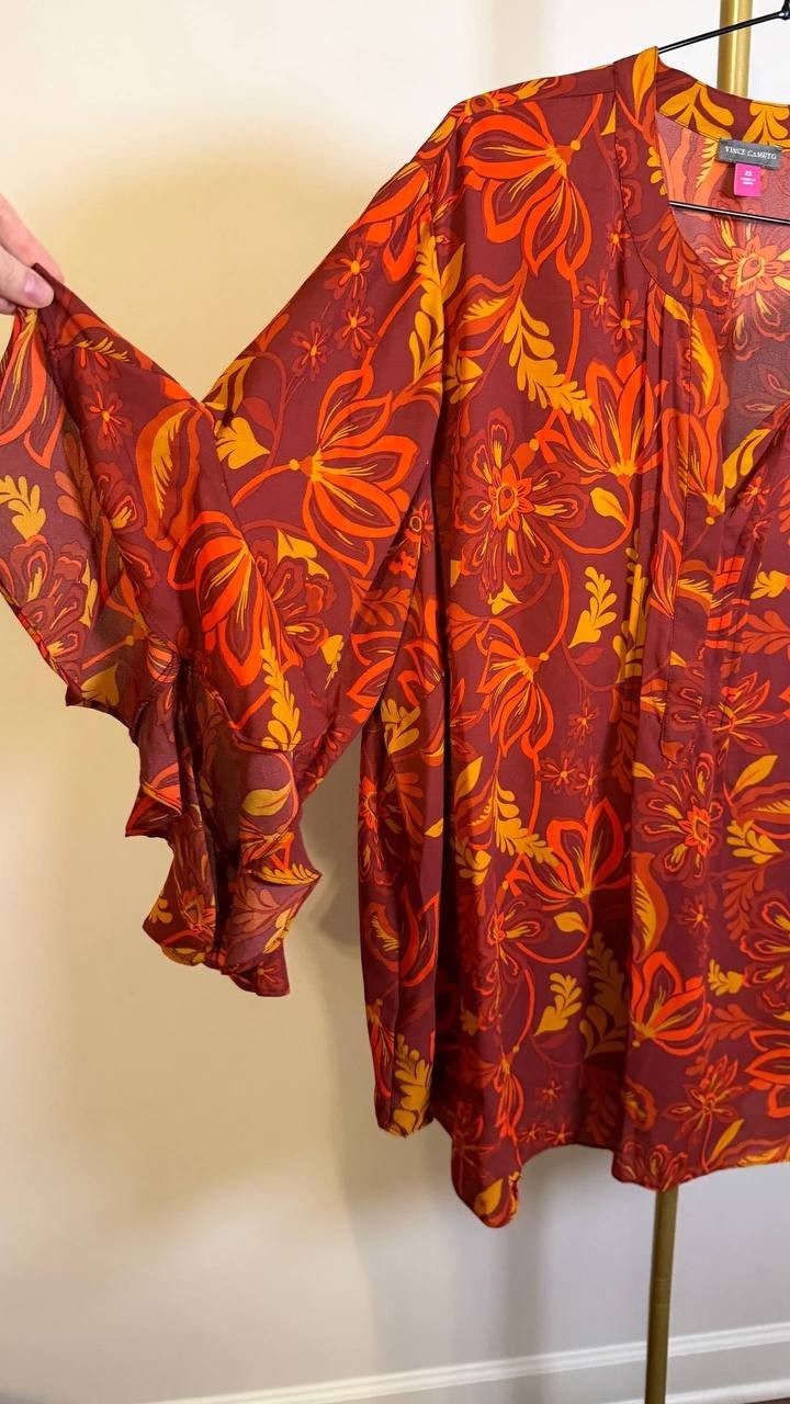 Vince Camuto Plus Split‑Neck Ruffle‑Cuff Floral Blouse Burgundy 2X $89 NWT