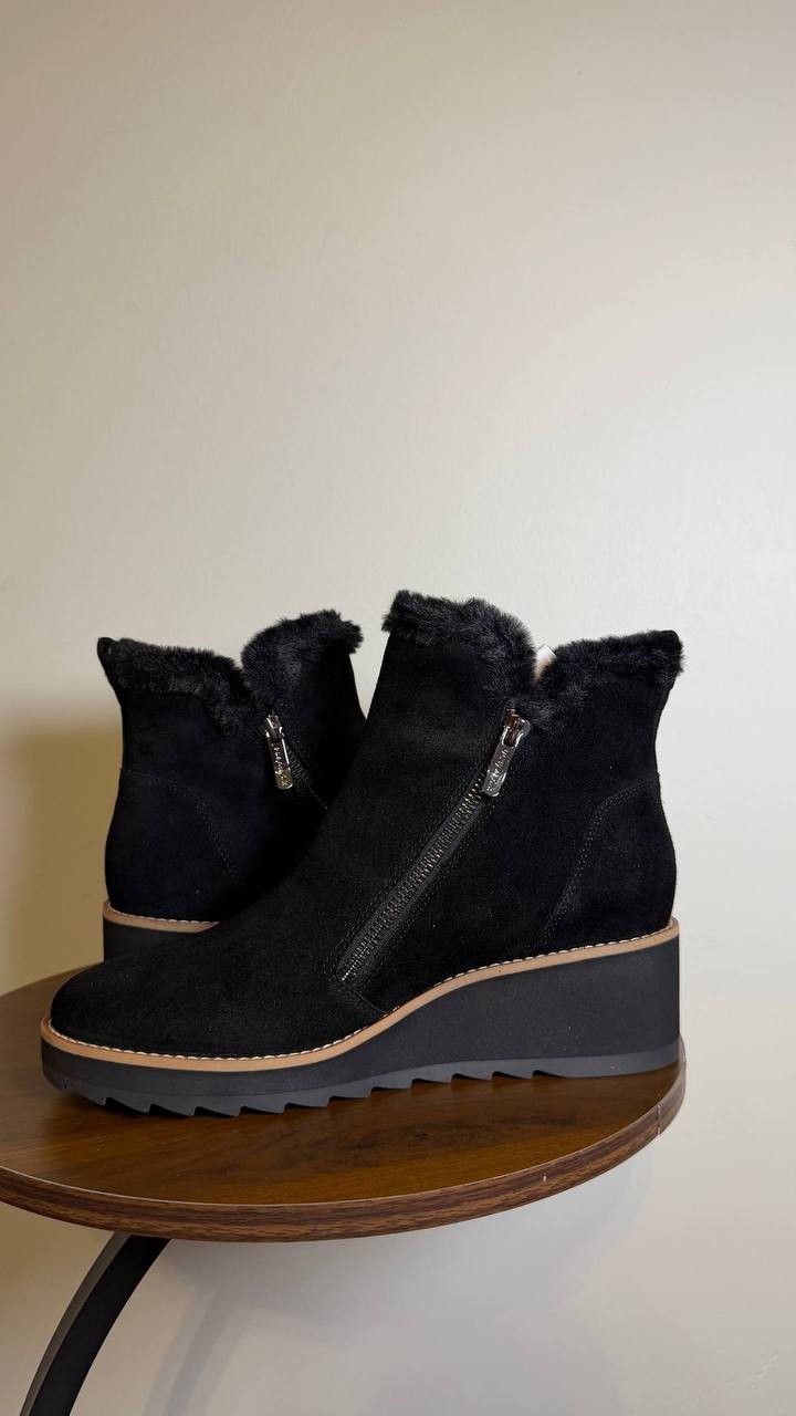 Easy Spirit Ankle Booties 9M Black Suede Comfort New in Box
