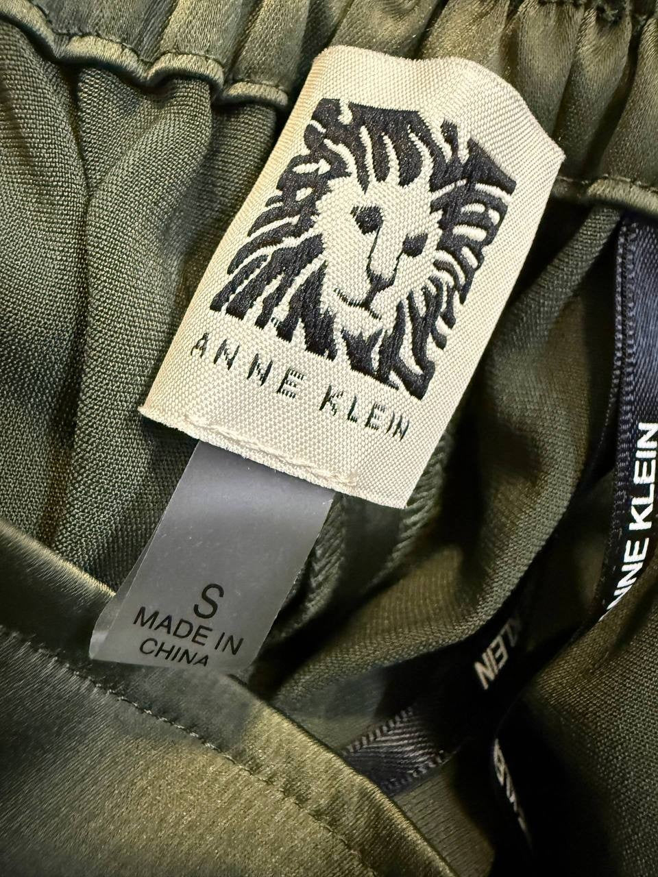 Anne Klein High‑Rise Belted Wide‑Leg Satin Pants – Olive– Size S–NWT–MSRP$99