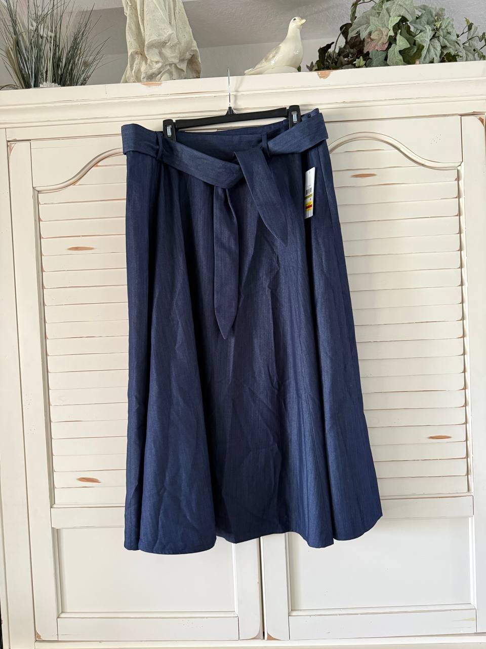 DKNY Maxi Skirt 14 Navy A-Line Tie Belt Waist Flowy Silhouette NWT $108