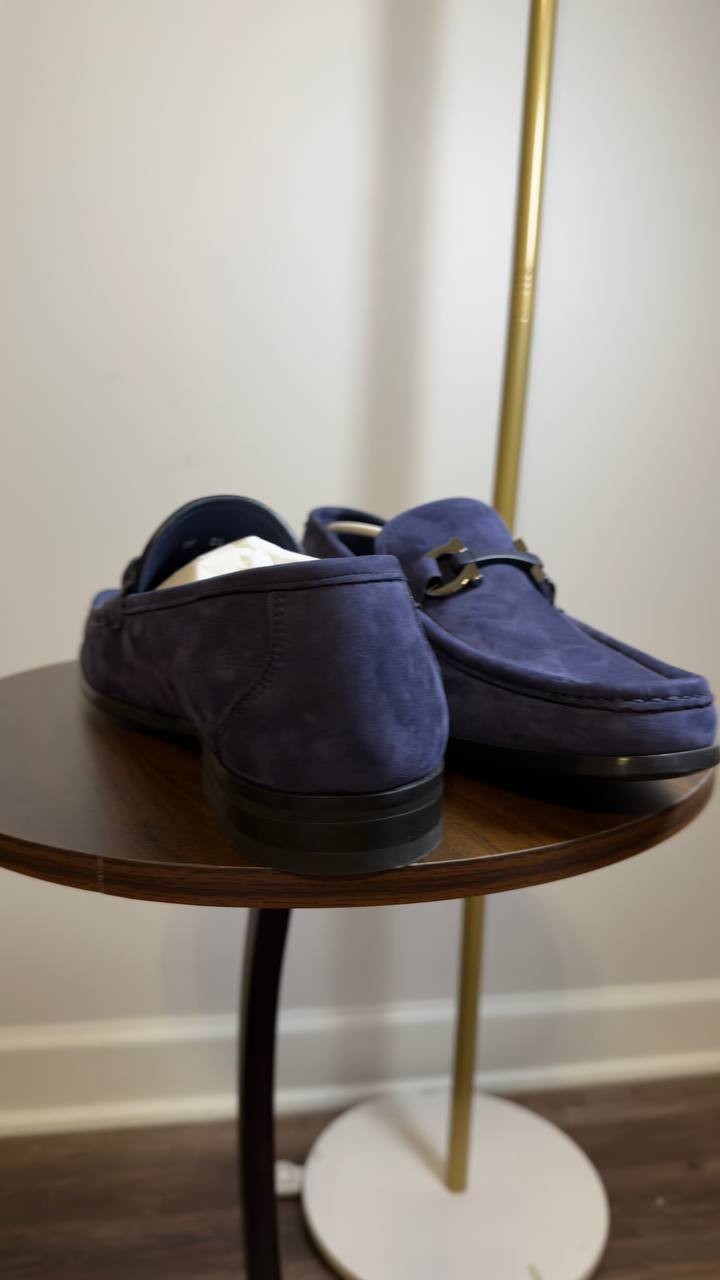 Ferragamo  Gancini  Loafers  Blue  Suede  8.5  New  in  Box  $950