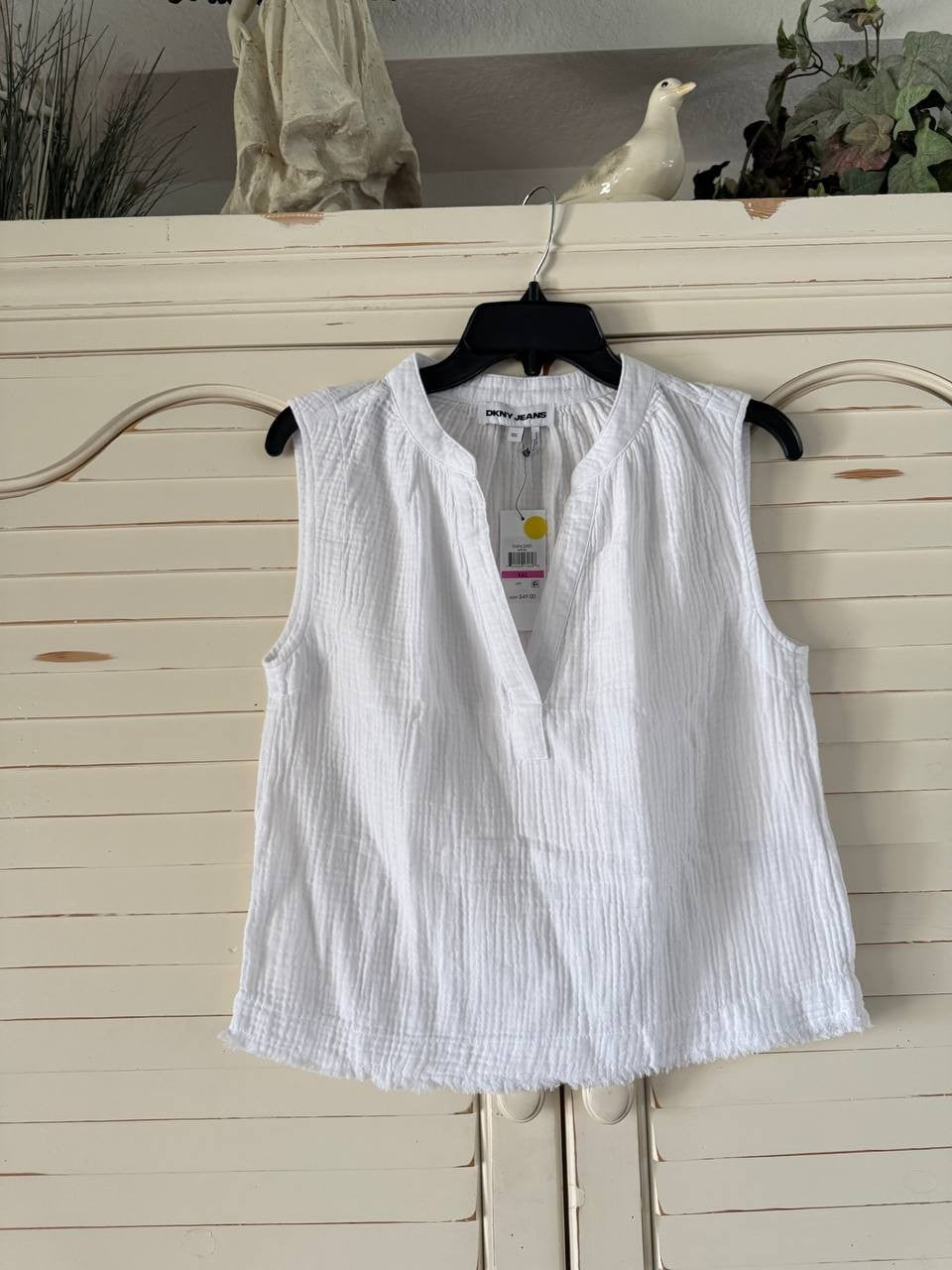 DKNY Crop Top XXS White Sleeveless Double-Crepe Gauze NWT MSRP $49 Boho Chic
