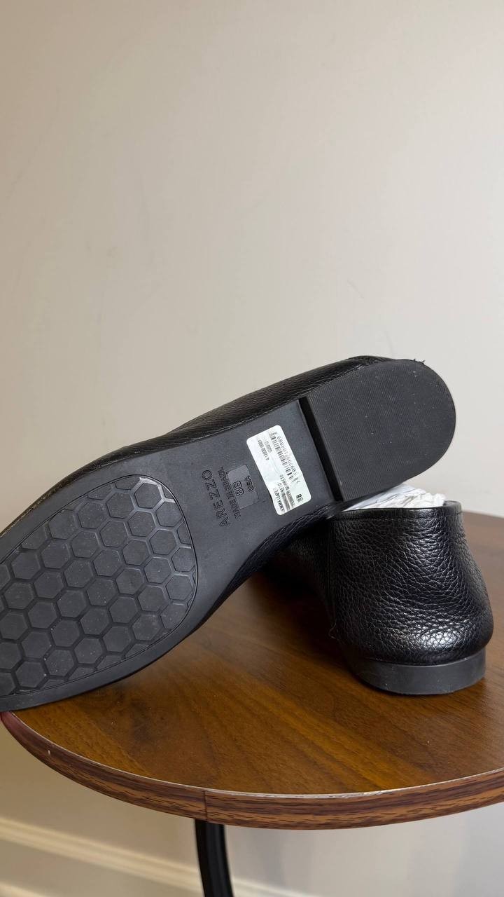 Arezzo Loafers Black Leather Size 8B New in Box $99