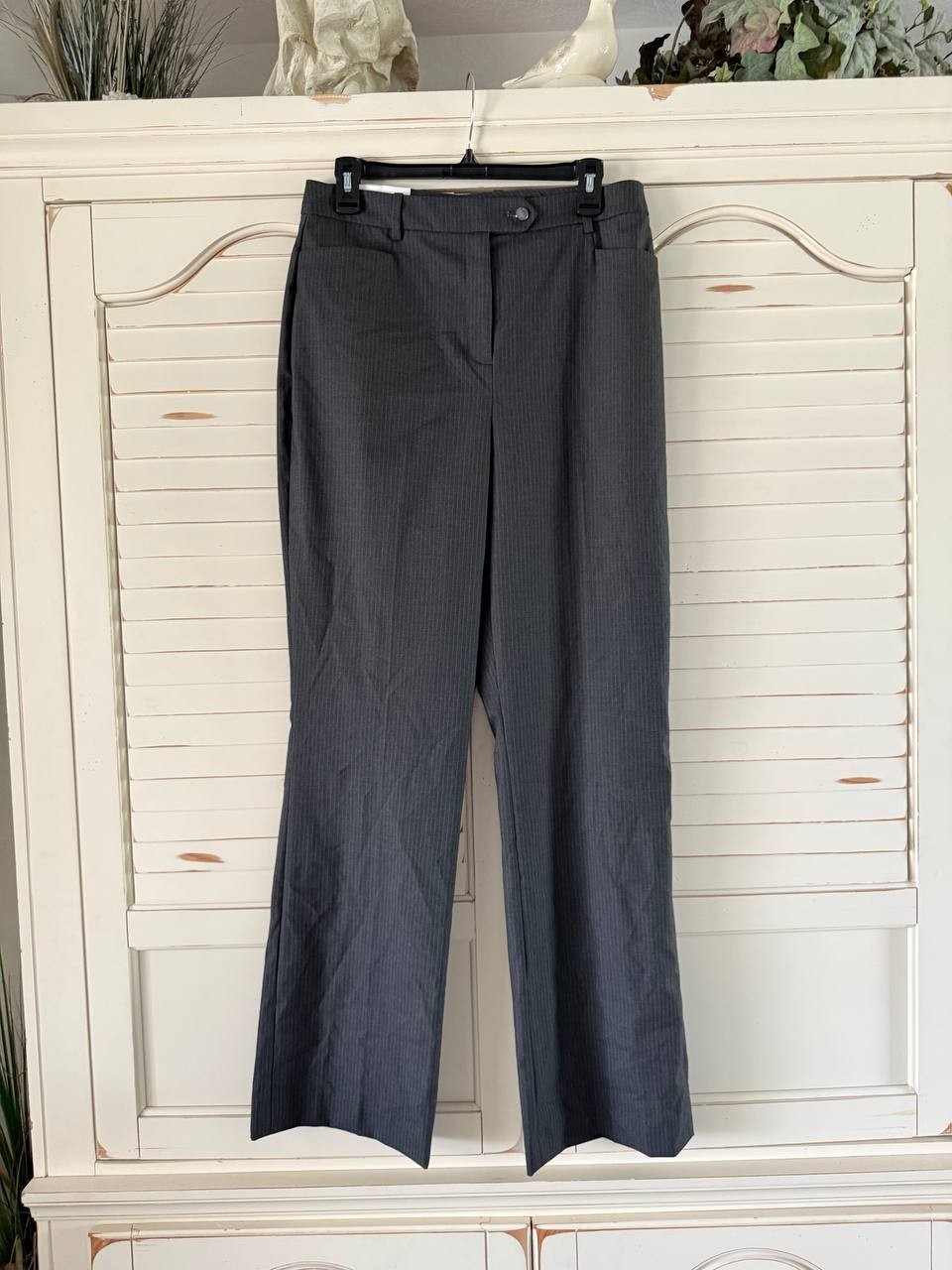 Calvin Klein Career Pants – Size 10 – NWT – Dark Gray Straight-Leg Mid-Rise