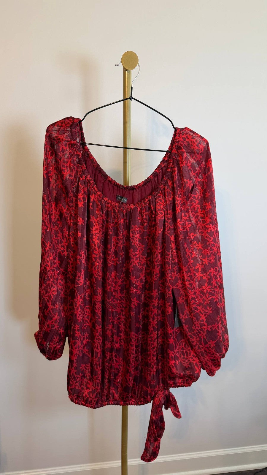 Vince Camuto Women’s Off‑Shoulder Long‑Sleeve Tie‑Hem Top Red Print $79 NWT