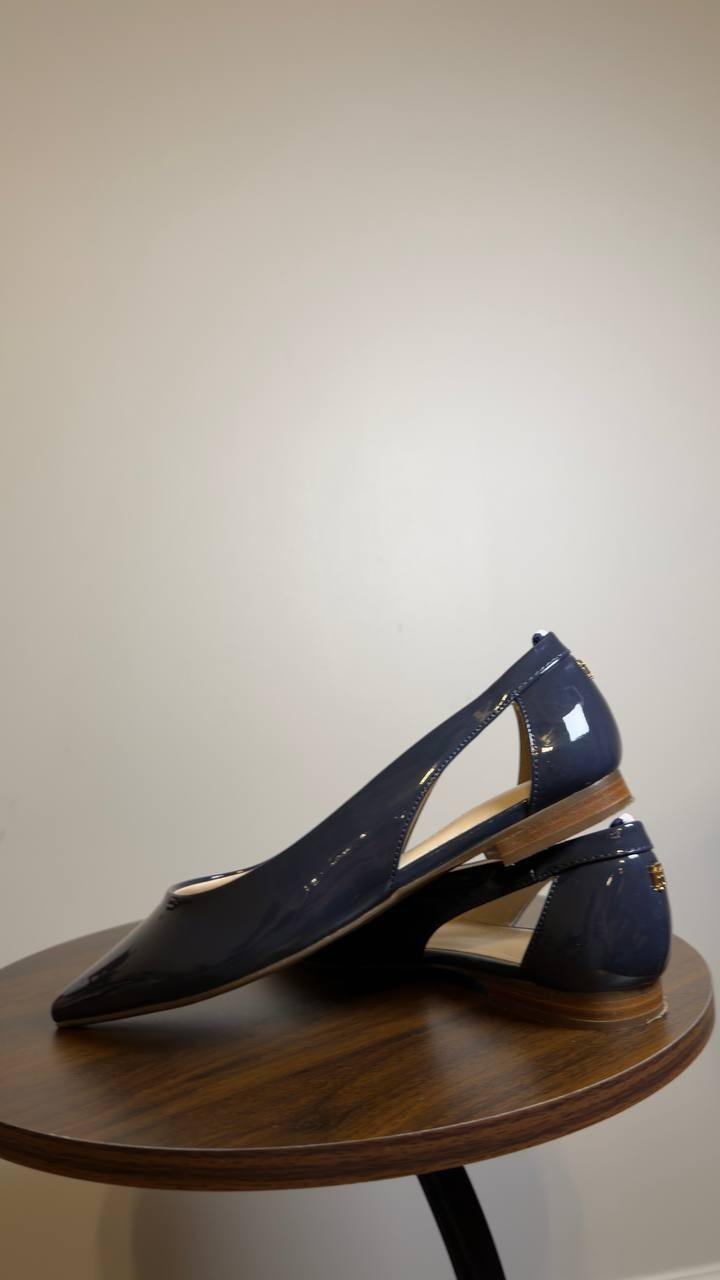 Tommy Hilfiger Pointed Toe Flats Dark Blue 6.5 M New $79.00