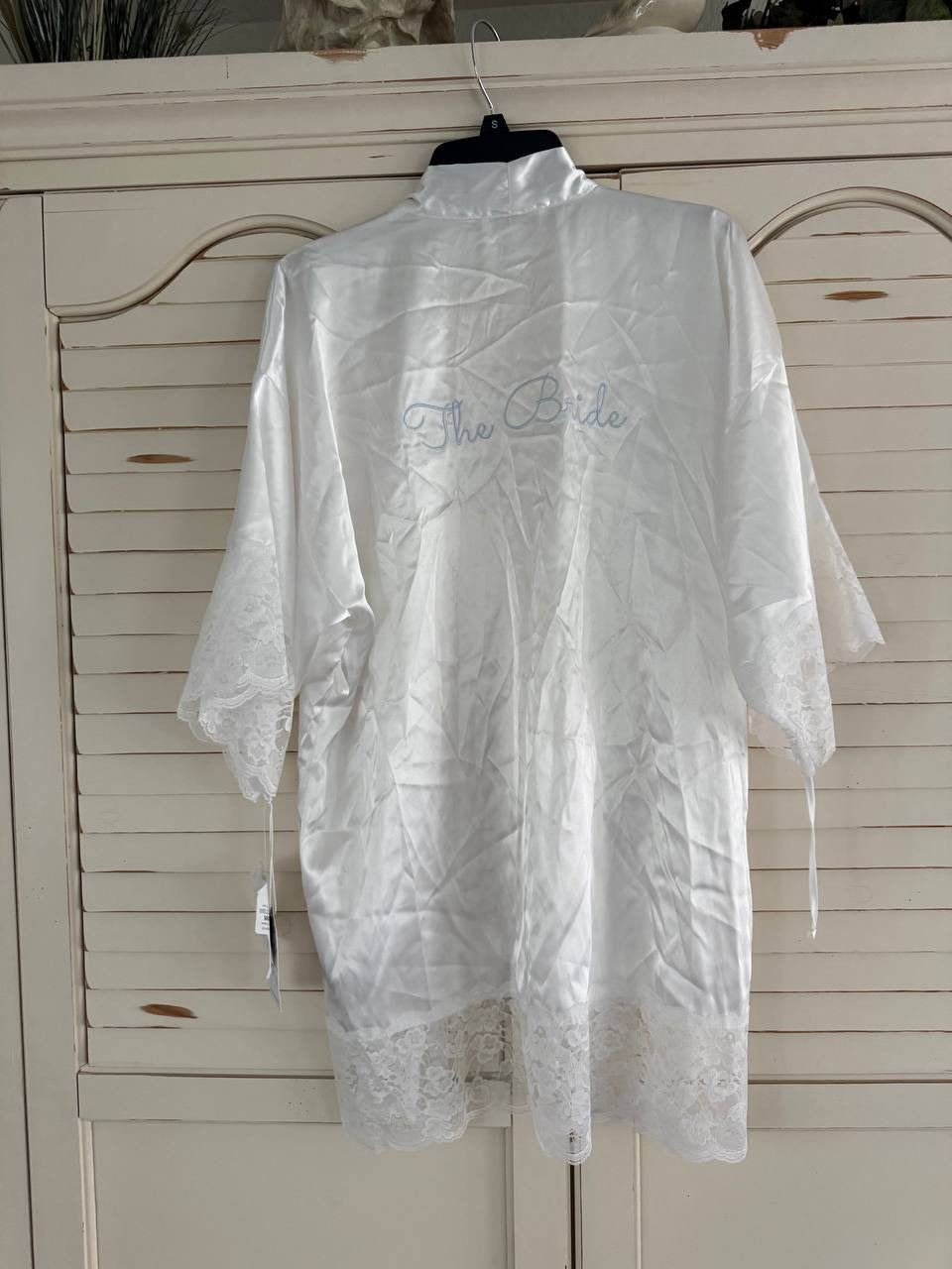 In Bloom by Jonquil “The Bride” White Satin Lace Bridal Robe Size XS NWT