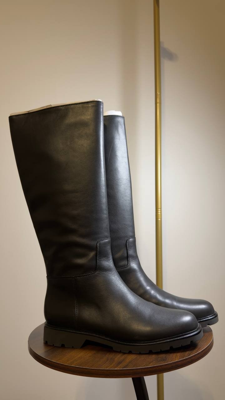 Vince  Leather  Riding  Boots  Black  9.5  M  New  $598